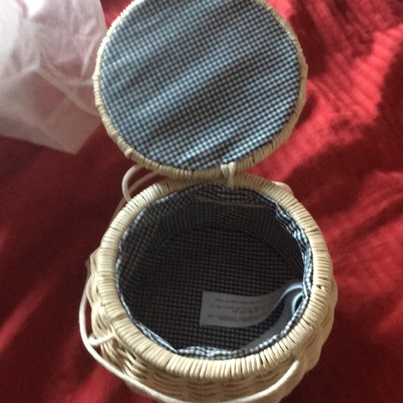 Zara Straw Circle Box Bag - EUC - Picture 3 of 3